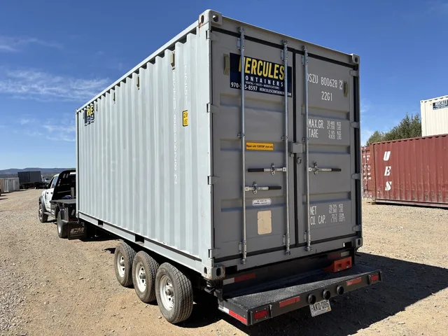20-foot double door container providing access from both ends