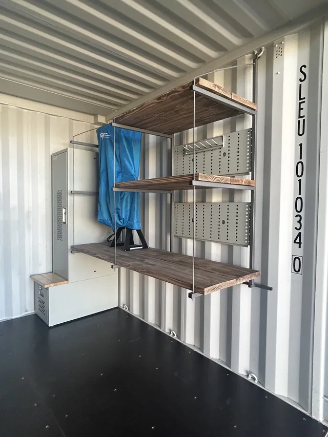 Side view of a completed Co Gunfighter container modification